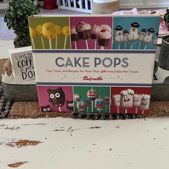 Cake Pops Book - Colorful Party Ideas - Picture 1 of 4